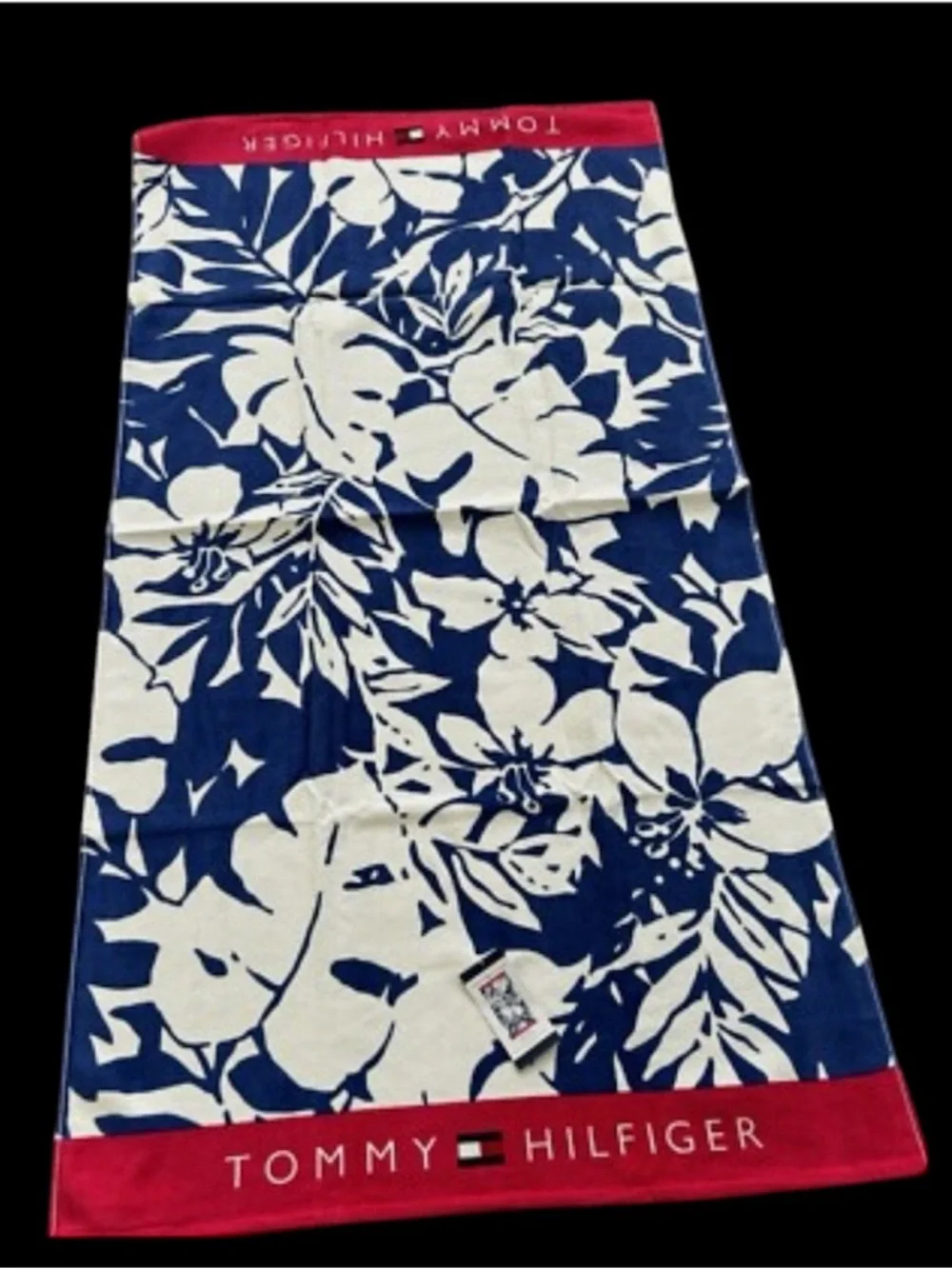 🆕 Tommy Hilfiger Beach Towel